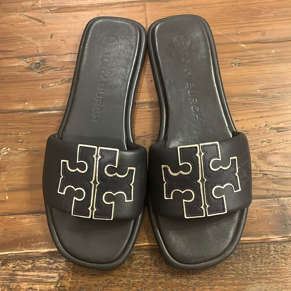 Tory Burch Navy Sandals with gold Accents